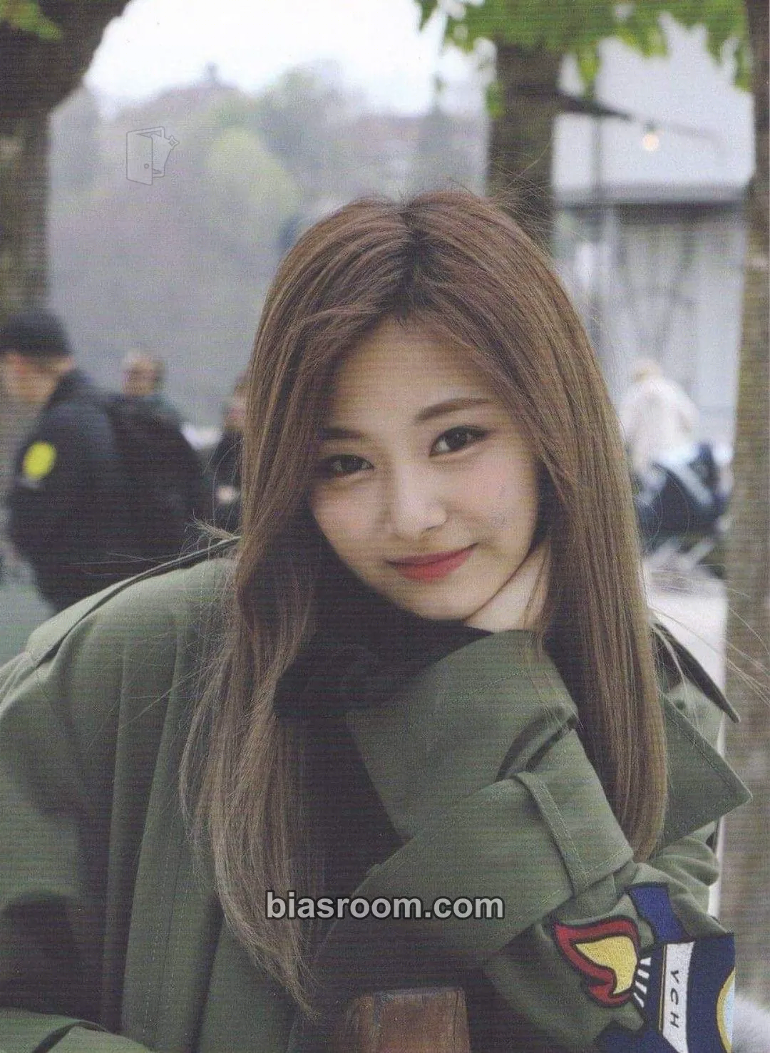 Tzuyu TWICE TV 5 IN SWITZERLAND DVD Photocard - TWICE - TWICE K-pop photocard