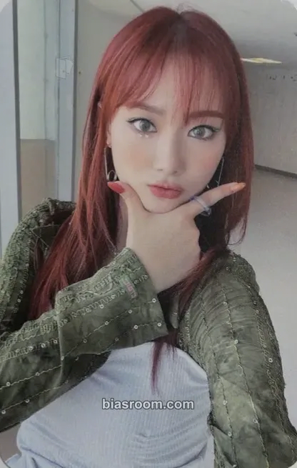 Nahyun Icons Photocard - Hot Issue - Hot Issue K-pop photocard