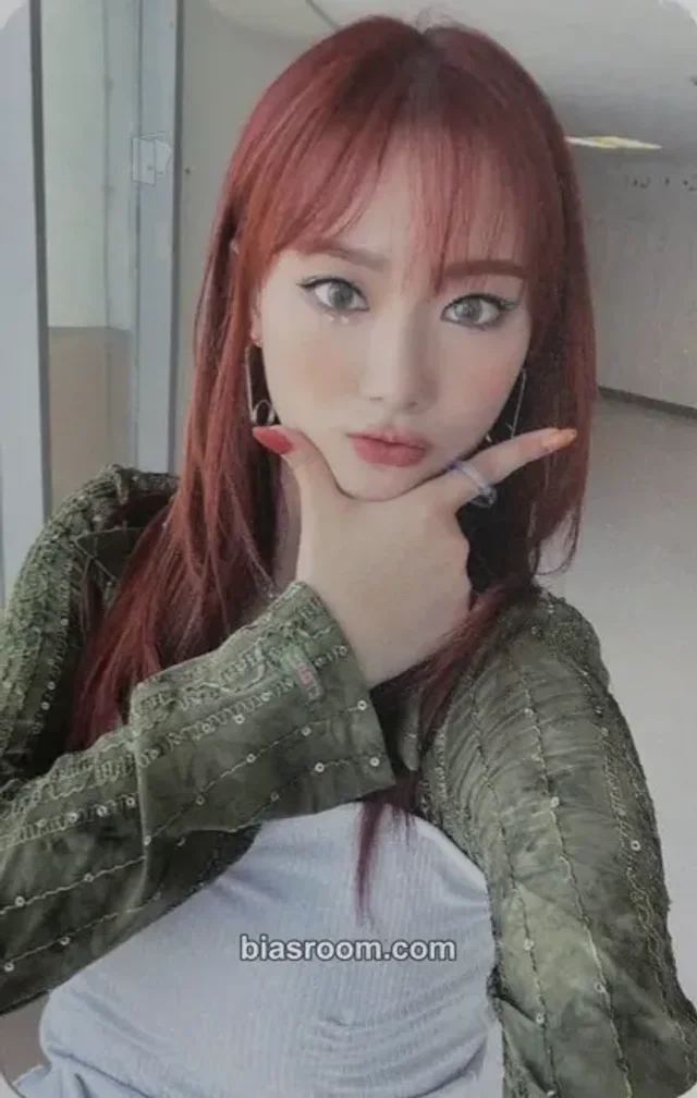 Nahyun Hot Issue Icons K-pop photocard
