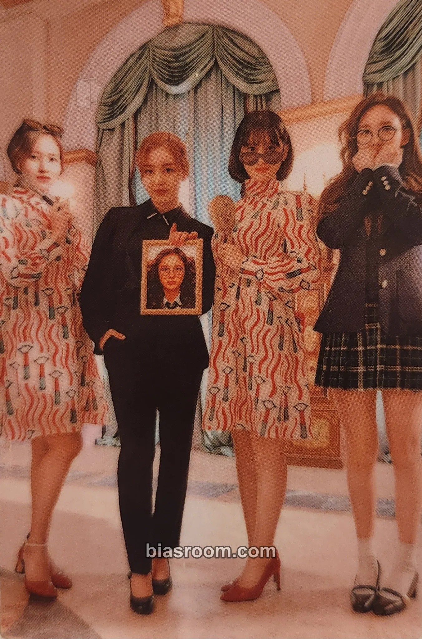 What is Love? Photocard - TWICE - TWICE K-pop photocard