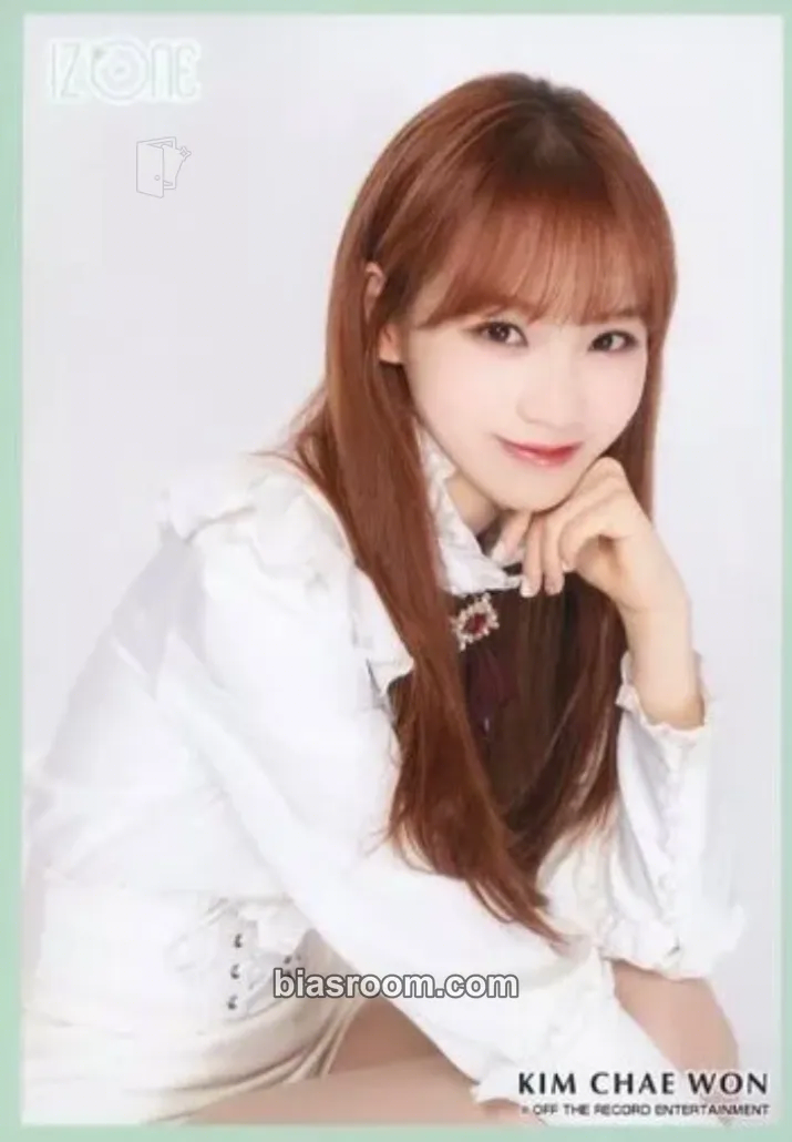Kim Chaewon KCON 2019 Photocard - IZ*ONE - IZ*ONE K-pop photocard