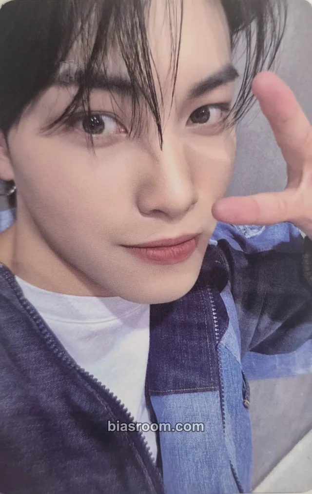 TO1 - Renta - TO1 Official Light Stick Other merch photocard lightstick