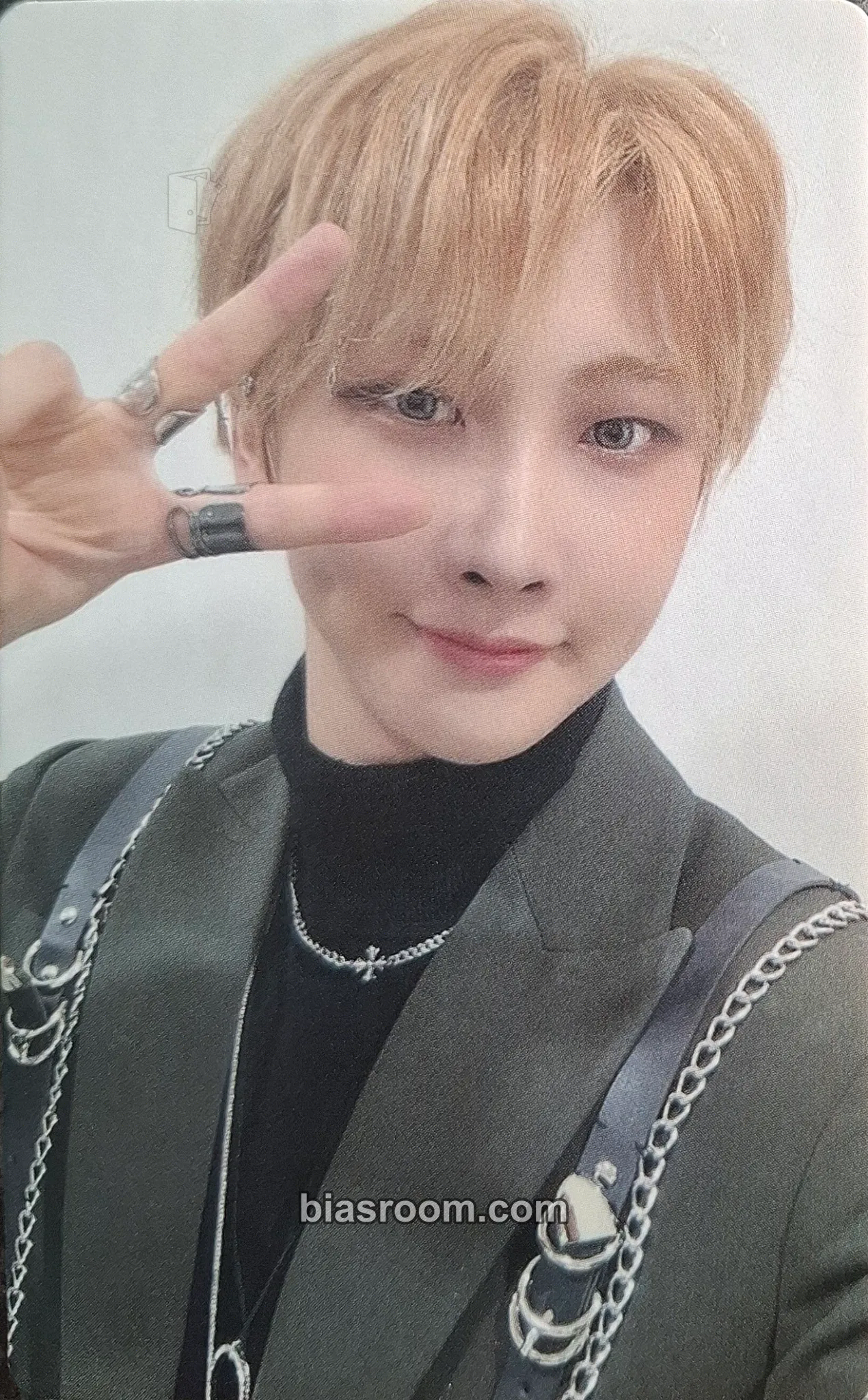 Hoyoung Series 'O' Round 1 : Hall Photocard - VERIVERY - VERIVERY K-pop photocard