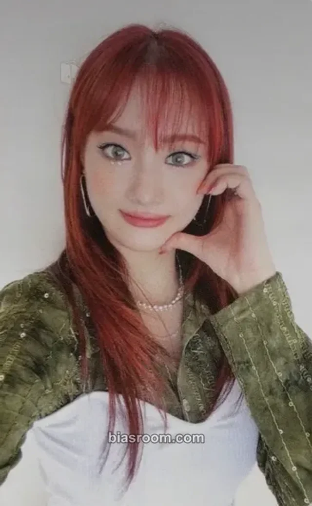 Nahyun Hot Issue Icons K-pop photocard