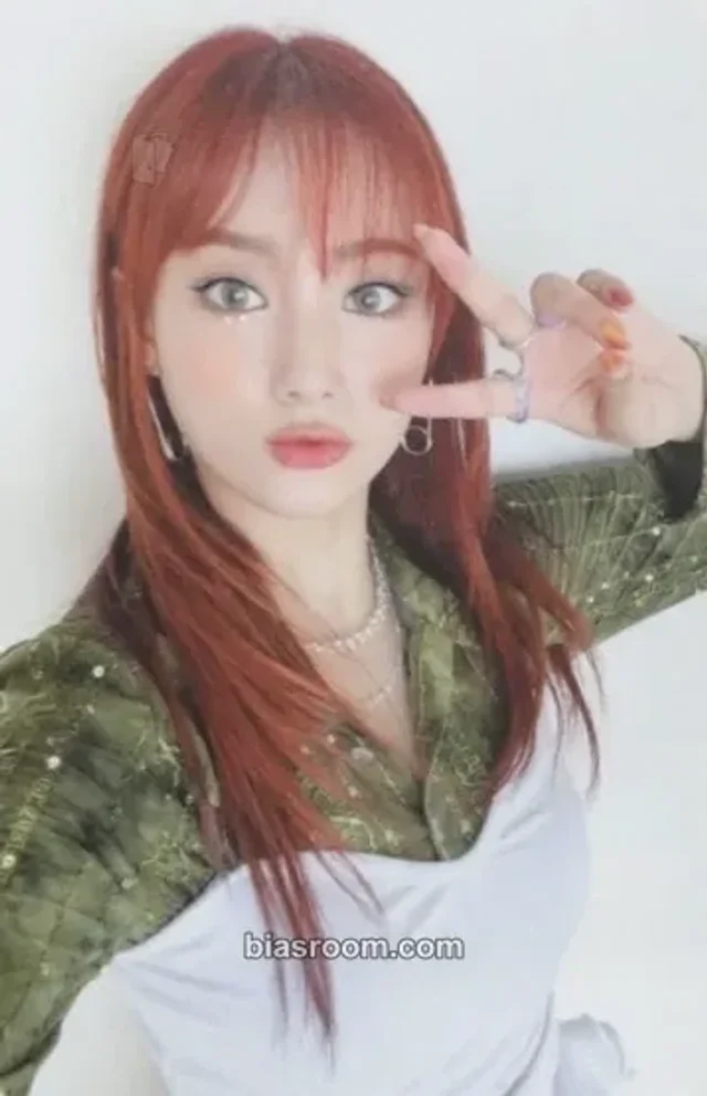 Hot Issue - Nahyun - Icons Album beatroad fansign