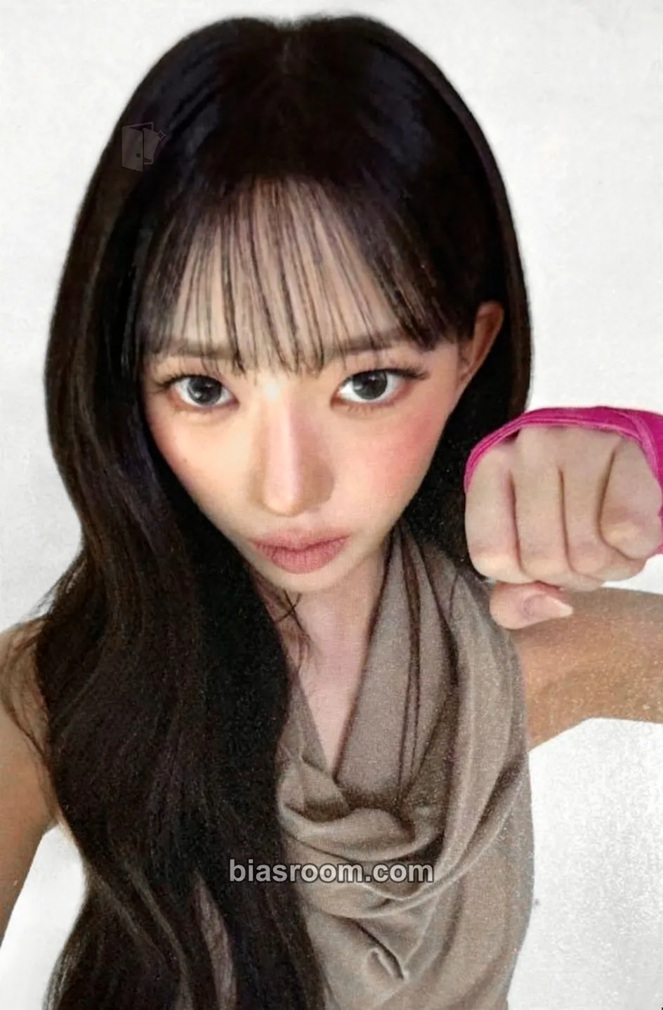 Sooin BITE NOW Photocard - MEOVV - MEOVV K-pop photocard