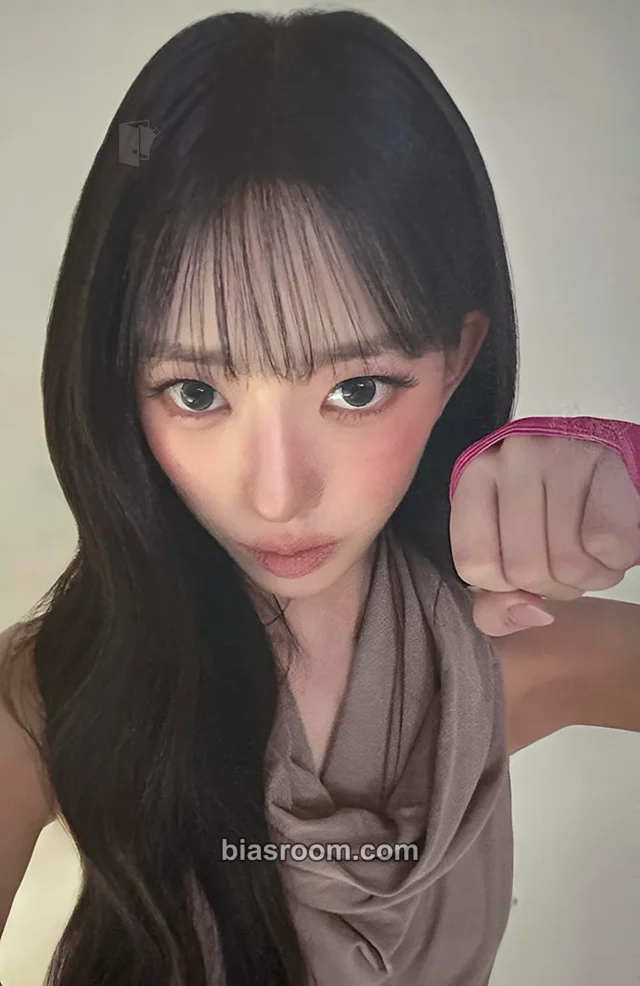 MEOVV - Sooin - BITE NOW Album tower records japan