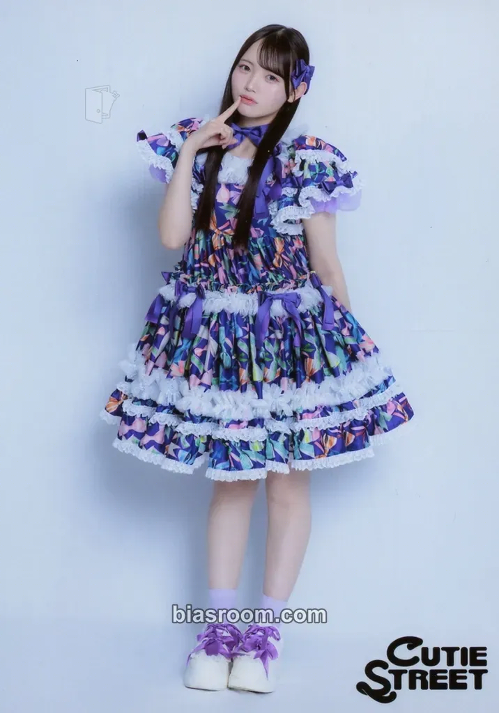 Nagisa Manabe 5 Photo Set -Color Spray Costume Edition- Photocard - Cutie Street - Cutie Street K-pop photocard