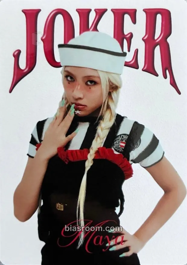 MAYA 2026 Season’s Greetings Photocard - XG - XG K-pop photocard