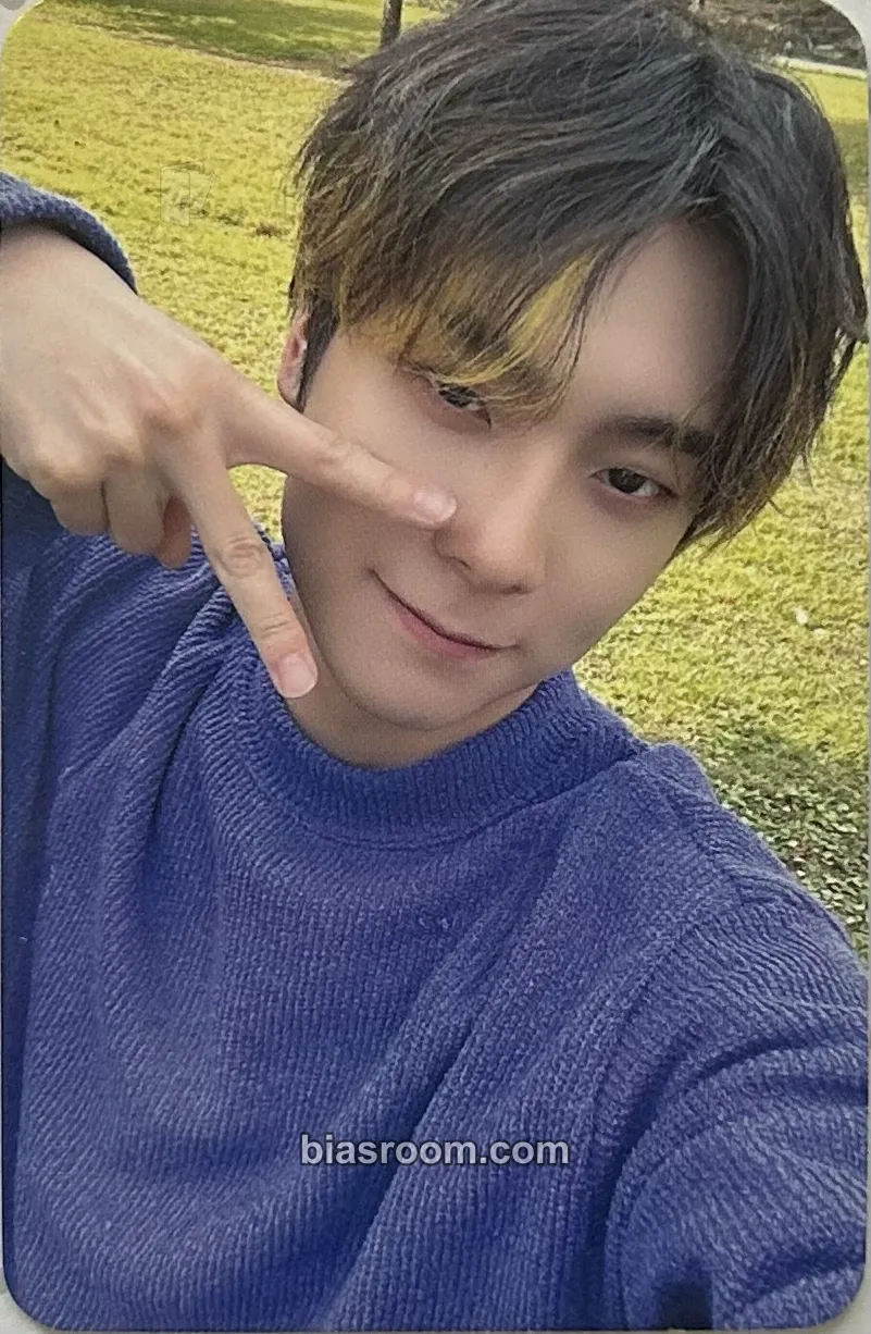 Jehyun iykyk Photocard - Omega X - Omega X K-pop photocard