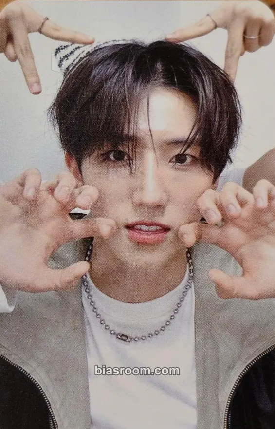 Baekgyeul EVERLASTING Photocard - E’LAST - E’LAST K-pop photocard