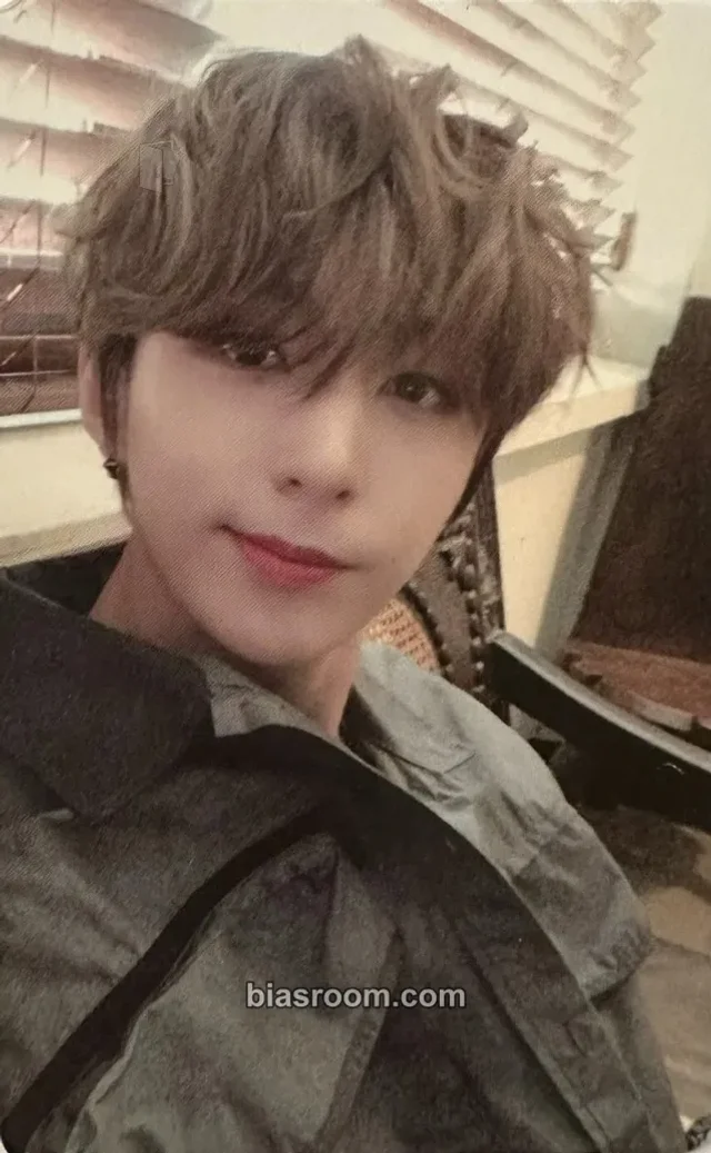 Golden Child - Y - Take A Leap Album album photocard B version