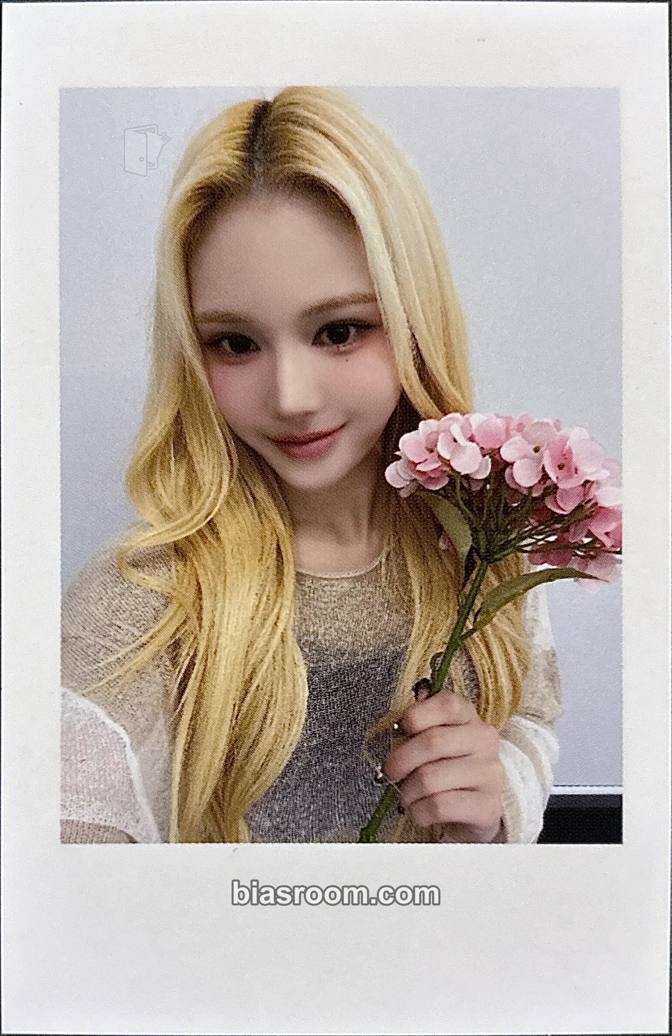 Mayu Assemble25 Photocard - tripleS - tripleS K-pop photocard