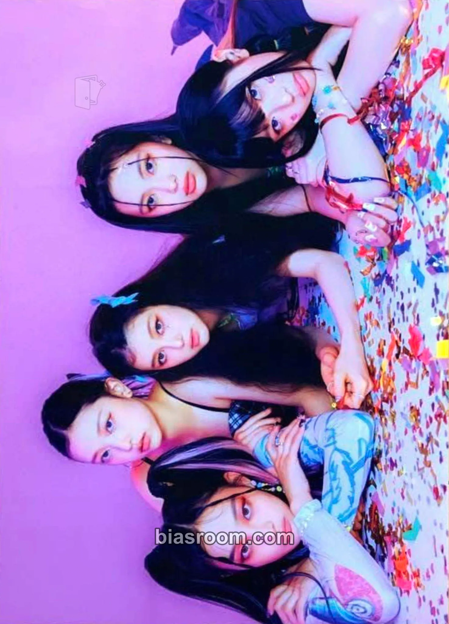 NewJeans 1st EP “New Jeans” Photocard - NewJeans - NewJeans K-pop photocard