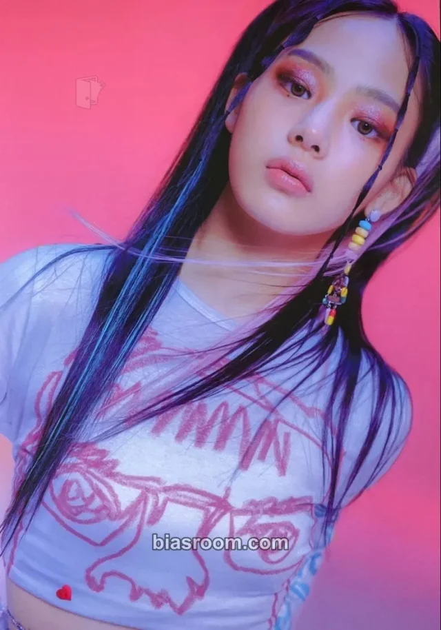 NewJeans - Minji - NewJeans 1st EP “New Jeans” Album mini poster poster set merch B version
