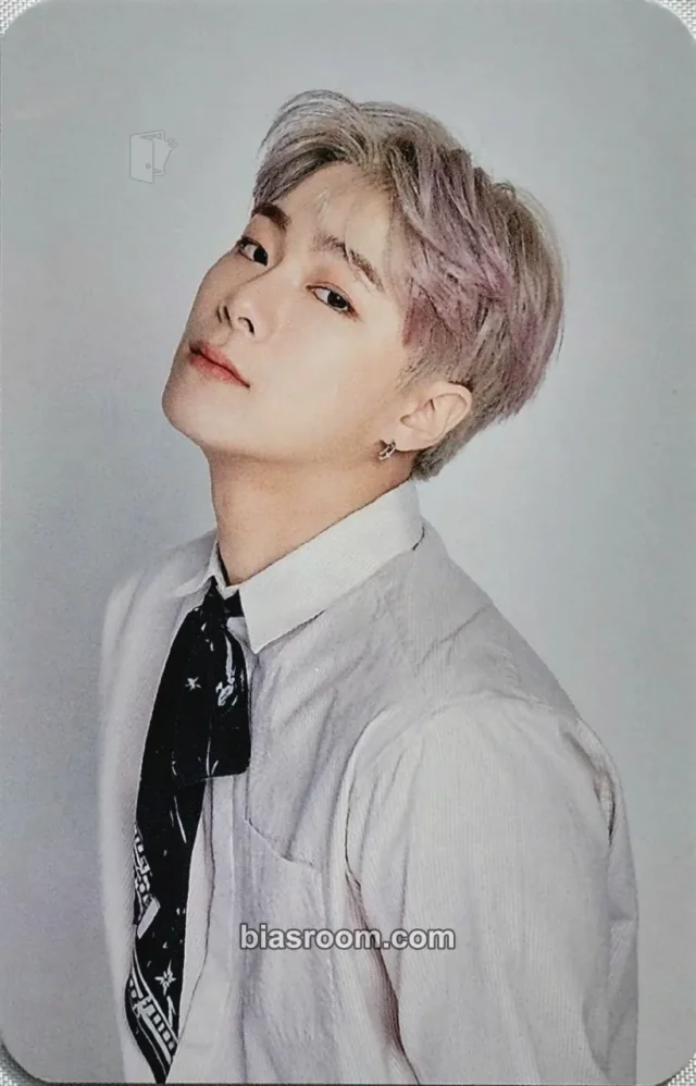 ASTRO - Moonbin - ASTRO & ROROHA Pop Up in Japan Other japan pop-up store trading card merch photocard