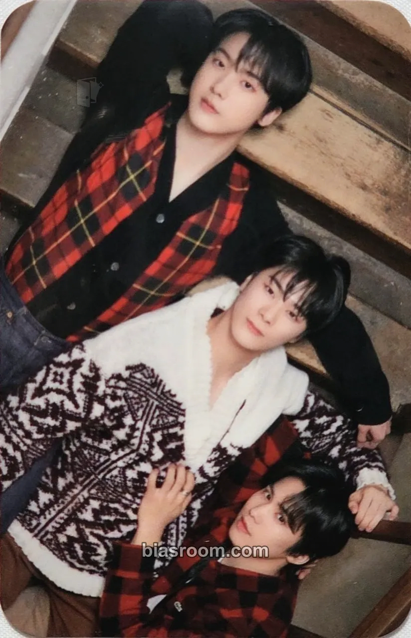 ASTRO & ROROHA Lovely Christmas Pop Up 2020 in Japan Photocard - ASTRO - ASTRO K-pop photocard