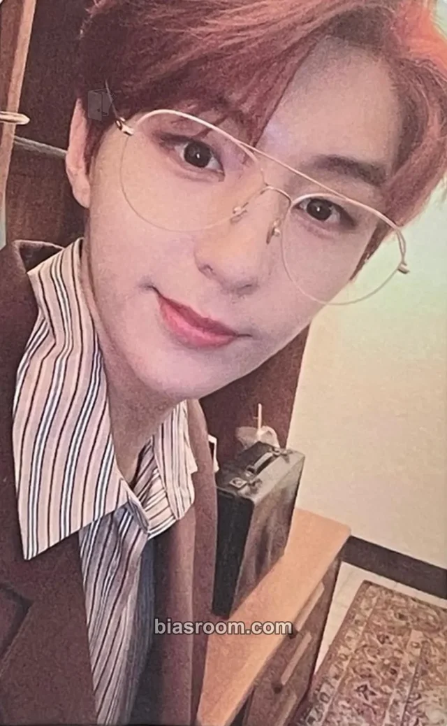 Golden Child - Y - Pump It Up Album album photocard A version