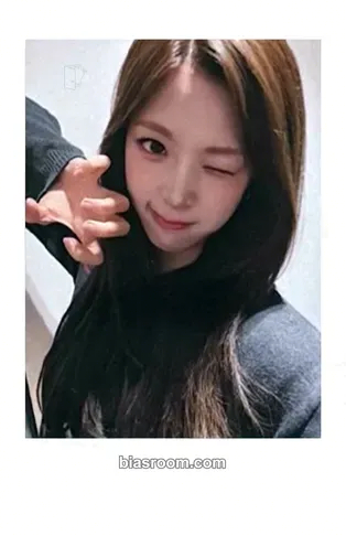 Nien Assemble25 Photocard - tripleS - tripleS K-pop photocard