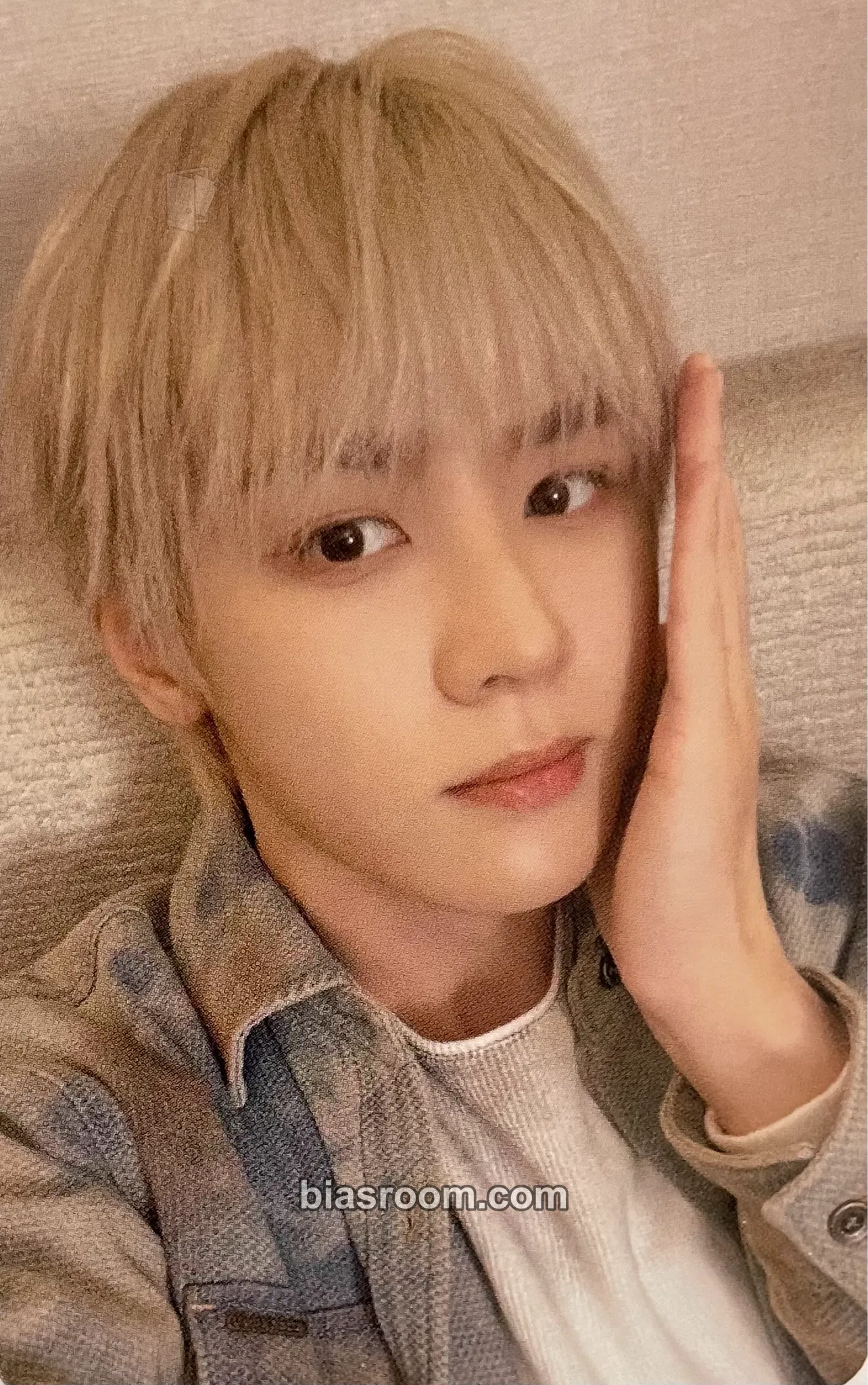 Kun Eternal White Photocard - WayV - WayV K-pop photocard