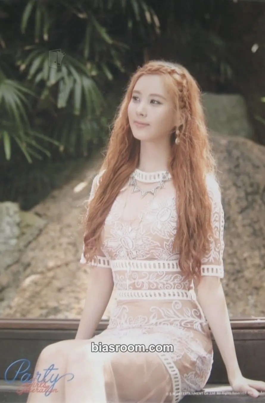Seohyun Party Photocard - Girls' Generation - Girls' Generation K-pop photocard
