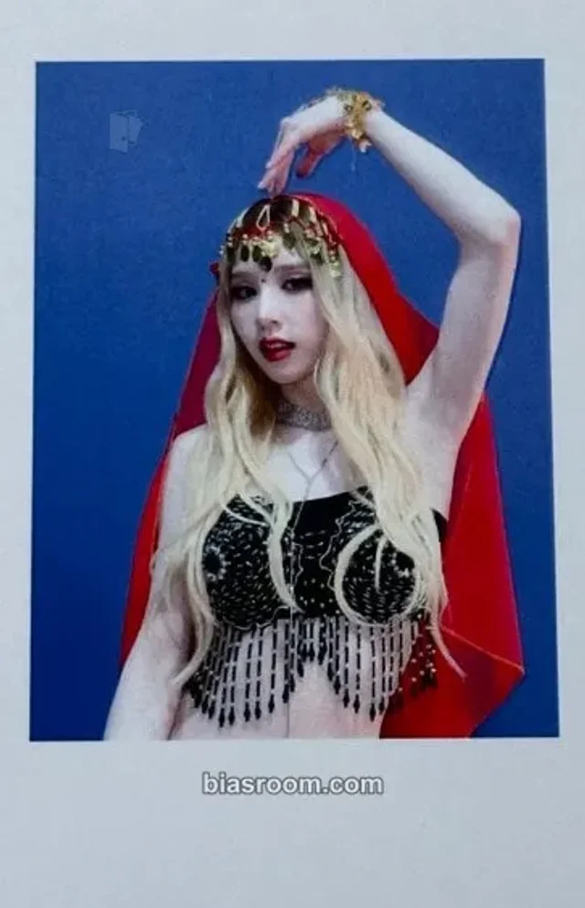 ARTMS - HeeJin - Dall Album withmuu round 4 video call (fancall) polaroid