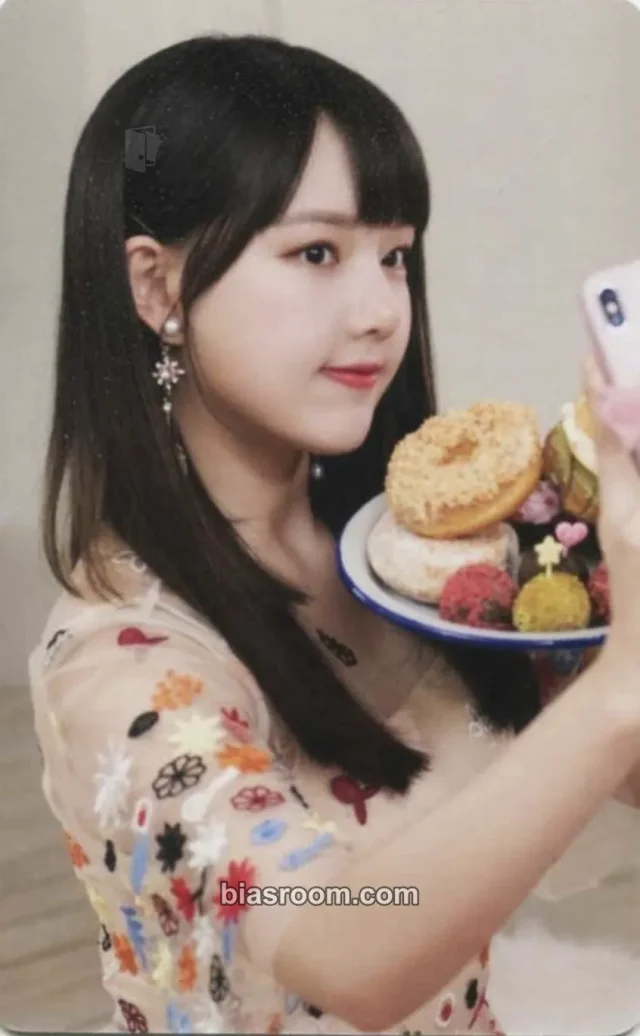 GFRIEND - Yerin - 2018 GFRIEND First Concert "Season of GFRIEND" Encore Event concert dvd/bluray photocard photocard set dvd version