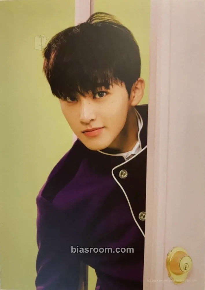 Mark 2022 Season’s Greetings Photocard - NCT DREAM - NCT DREAM K-pop photocard