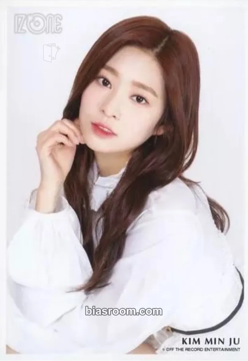 Minju KCON 2019 Photocard - IZ*ONE - IZ*ONE K-pop photocard