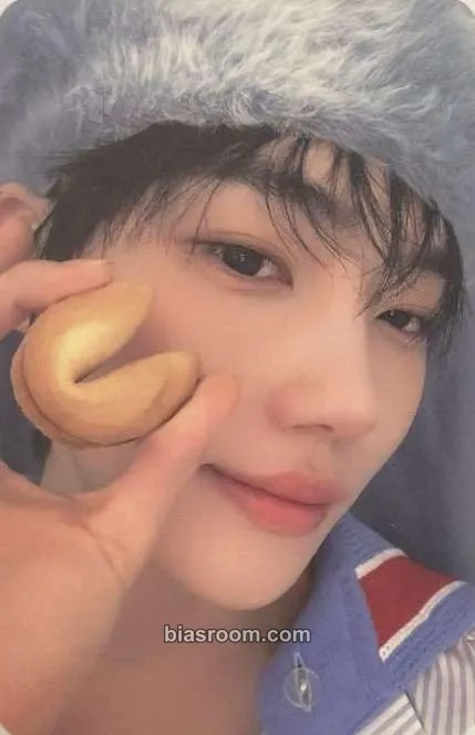 New Lucky Little Things (Pop-Up Store) Photocard - THE BOYZ - THE BOYZ K-pop photocard