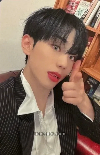 Wonjun iDENTIFICATION Photocard - E’LAST - E’LAST K-pop photocard