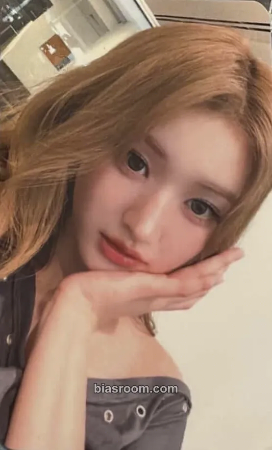 Athena Imperfect-I’mperfect Photocard - FIFTY FIFTY - FIFTY FIFTY K-pop photocard
