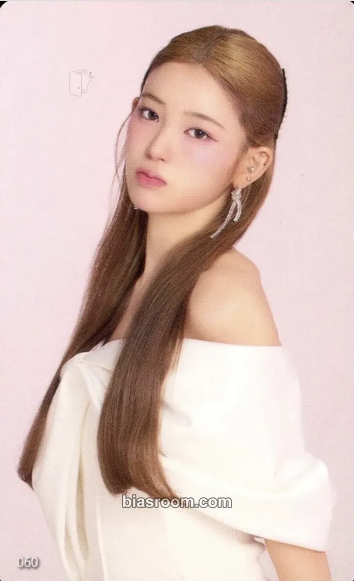 Miu 2025 ME:I 1ST ARENA LIVE TOUR THIS IS ME:I ENCORE IN TOKYO Photocard - ME:I - ME:I K-pop photocard