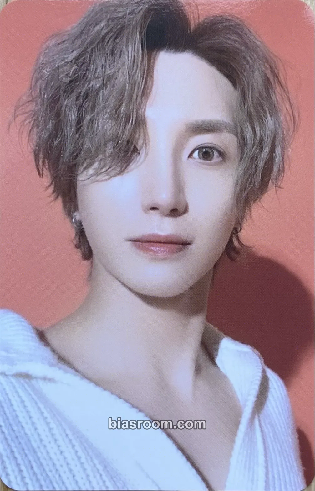 Leeteuk 2024 Season's Greetings Photocard - SUPER JUNIOR - SUPER JUNIOR K-pop photocard