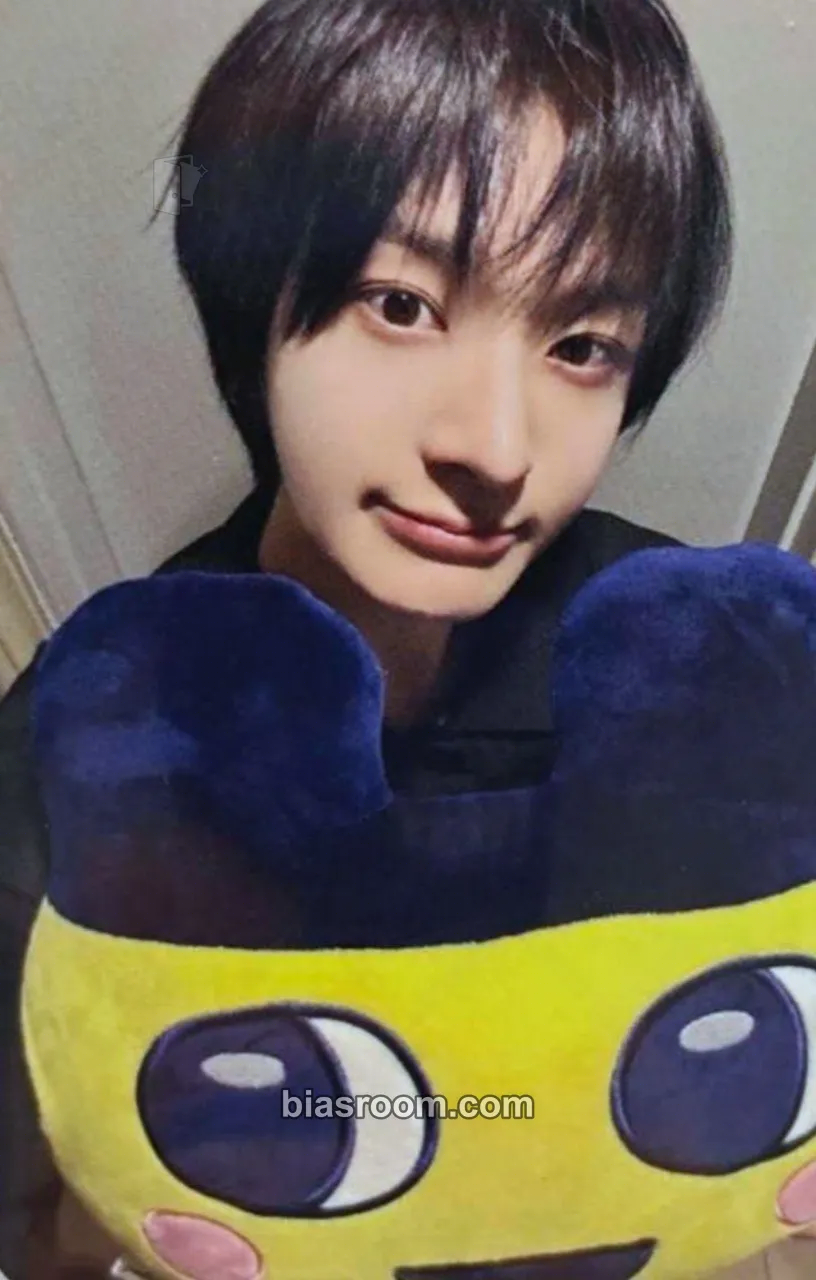 Donghwa My First Kick Photocard - KickFlip - KickFlip K-pop photocard