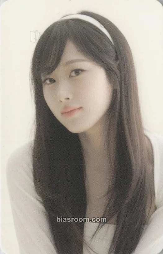 Giselle Season's Greetings (2024) Photocard - aespa - aespa K-pop photocard