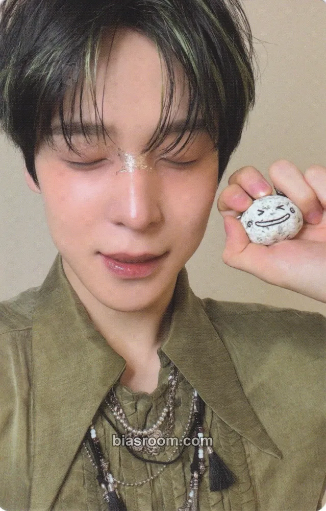 Yunho GOLDEN HOUR : Part.5 Photocard - ATEEZ - ATEEZ K-pop photocard
