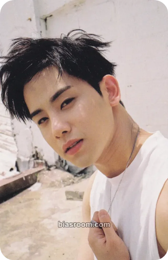 UNB - Ko Hojung - Black Heart Album album photocard heart version