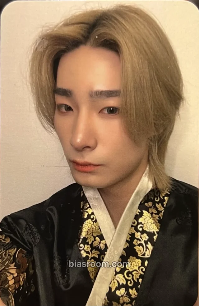 Big Ocean - Jiseok - Ride the Wave Tour Event merch photocard