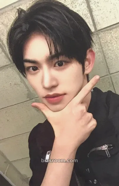 Minje Kick Out, Flip Now! Photocard - KickFlip - KickFlip K-pop photocard