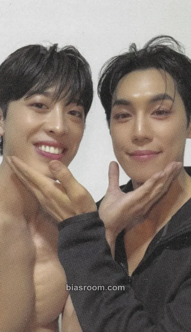 WILD WILD - Roh Jin Wook & Han Jin Wook - WILD WILD SHOW Event merch photocard tin case