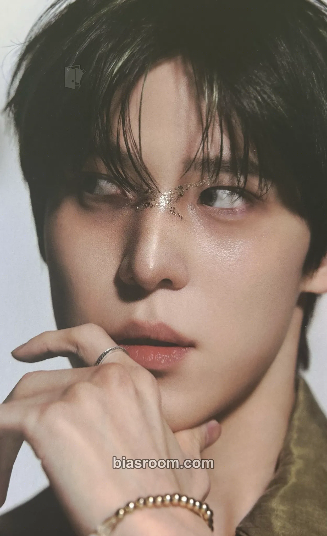 Yunho GOLDEN HOUR : Part.5 Photocard - ATEEZ - ATEEZ K-pop photocard