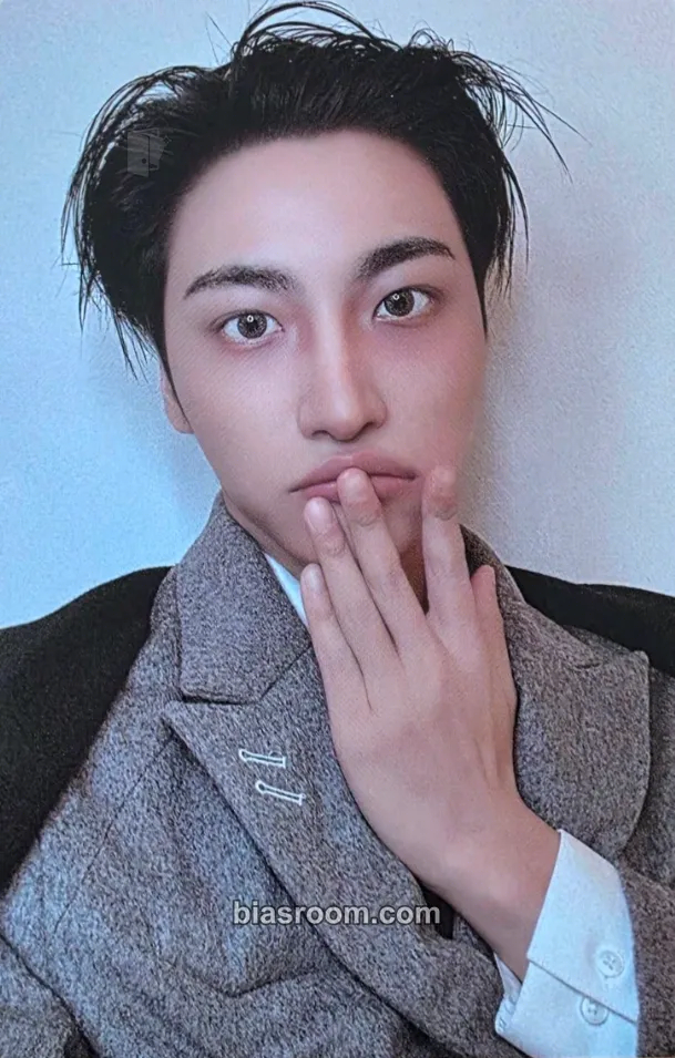 Seonghwa GOLDEN HOUR : Part.5 Photocard - ATEEZ - ATEEZ K-pop photocard
