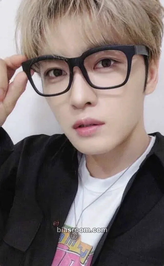 Kim Jae-joong - Kim Jae-joong - Beauty in Chaos Album makestar fansign