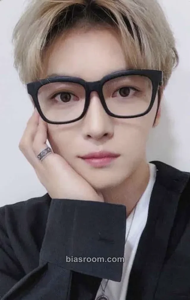 Kim Jae-joong - Kim Jae-joong - Beauty in Chaos Album makestar fansign