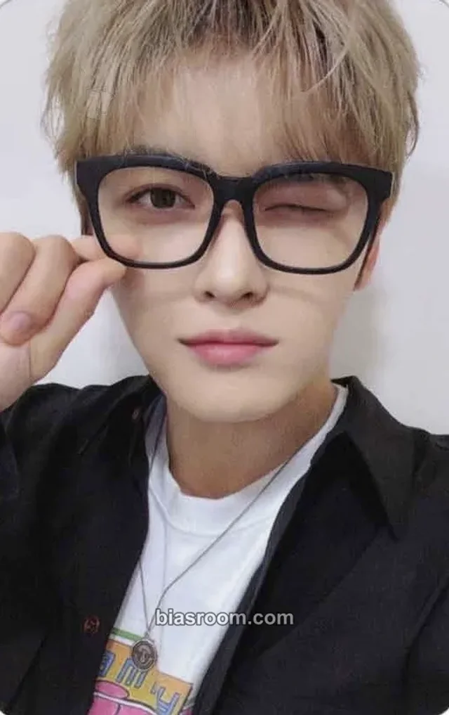 Kim Jae-joong - Kim Jae-joong - Beauty in Chaos Album makestar fansign