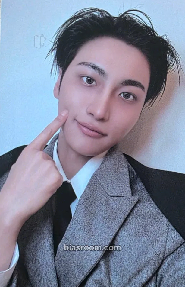 Seonghwa GOLDEN HOUR : Part.5 Photocard - ATEEZ - ATEEZ K-pop photocard