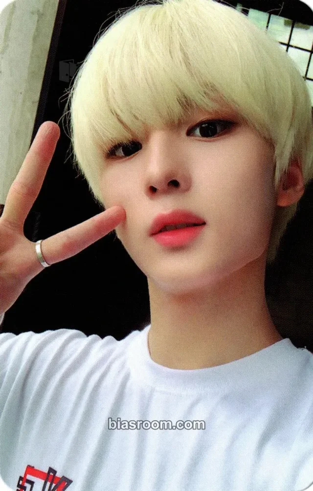 TRCNG - Jisung - RISING Album album photocard B version