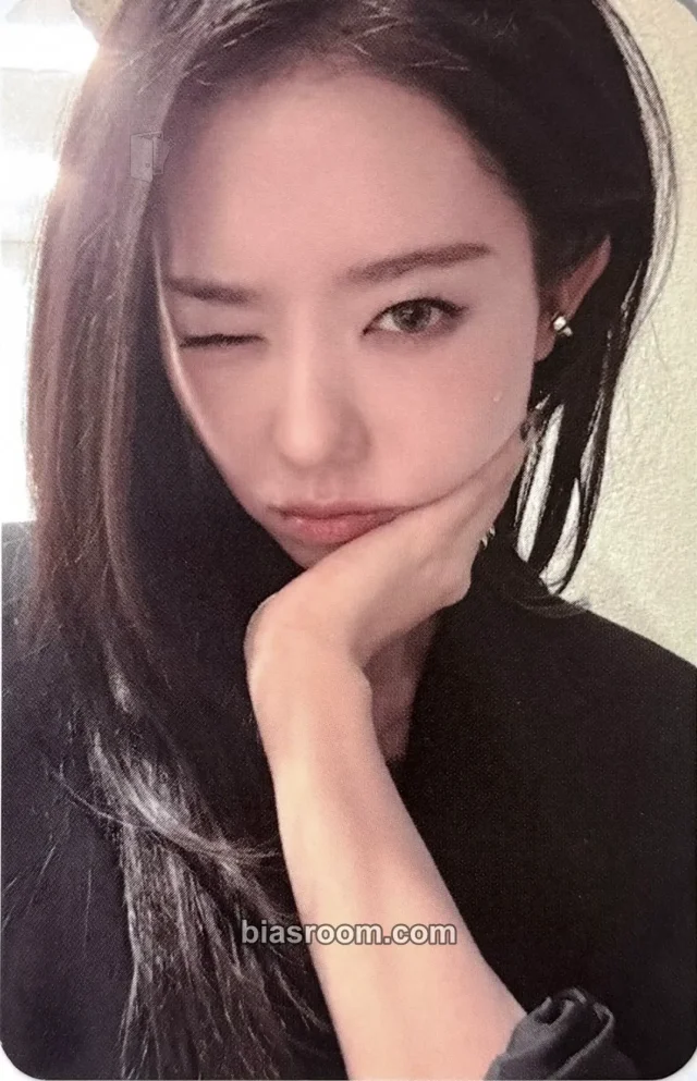 LOOP Photocard - I.O.I | Bias Room
