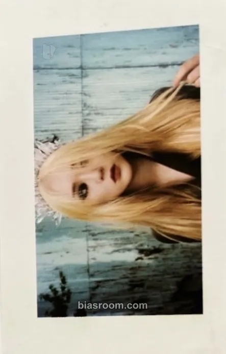 Krystal Red Light Photocard - f(x) - f(x) K-pop photocard